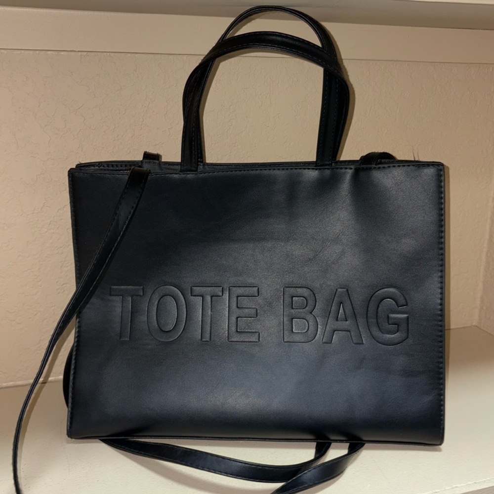 Black Tote Bag, in excellent condition. Smoke Free home.